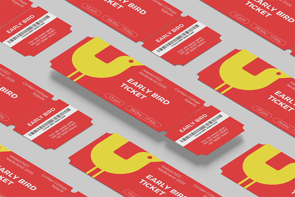 Early-bird tickets met een afbeelding van een vogel daarop.